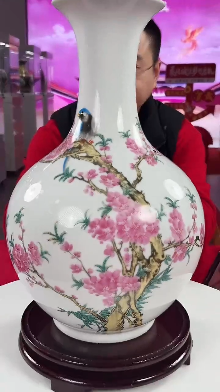摆件瓷粉彩水点桃花赏瓶+底座