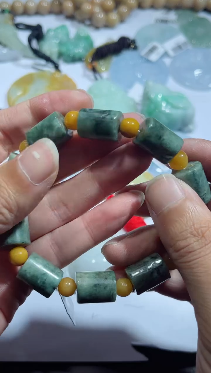 【闪购商品】翡翠吊坠(不含链)未镶嵌00001013