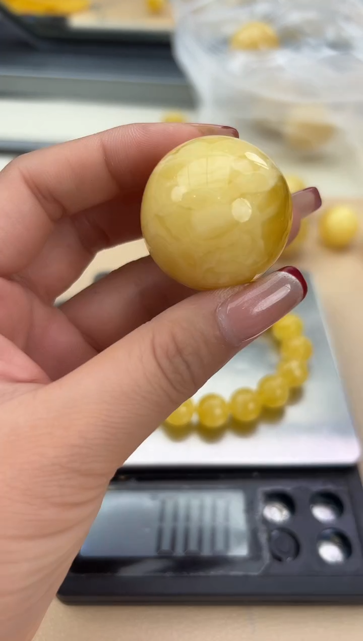 【闪购商品】琥珀裸石未镶嵌蜜蜡吊坠