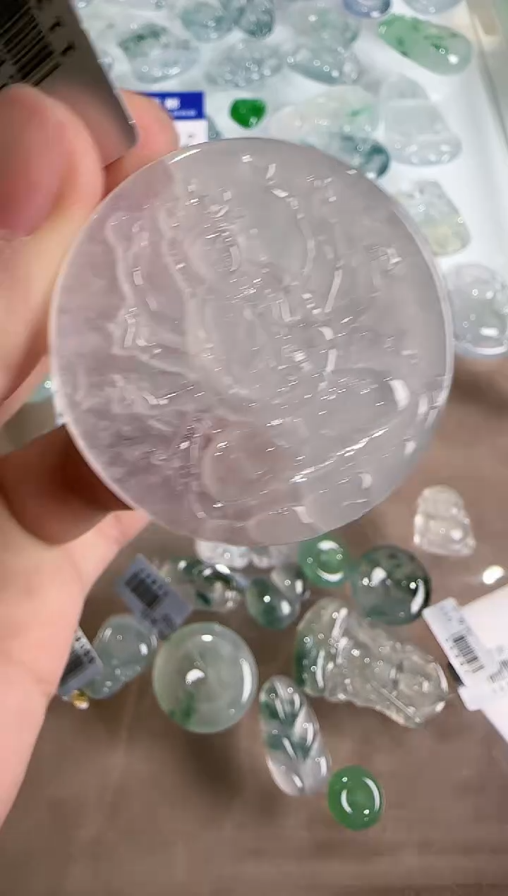 【闪购商品】翡翠吊坠(不含链)未镶嵌 