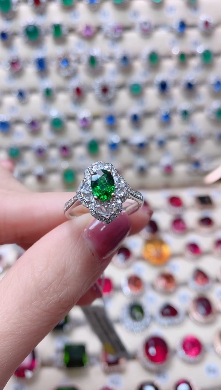 【闪购商品】石榴石18K金戒指18K金镶嵌1