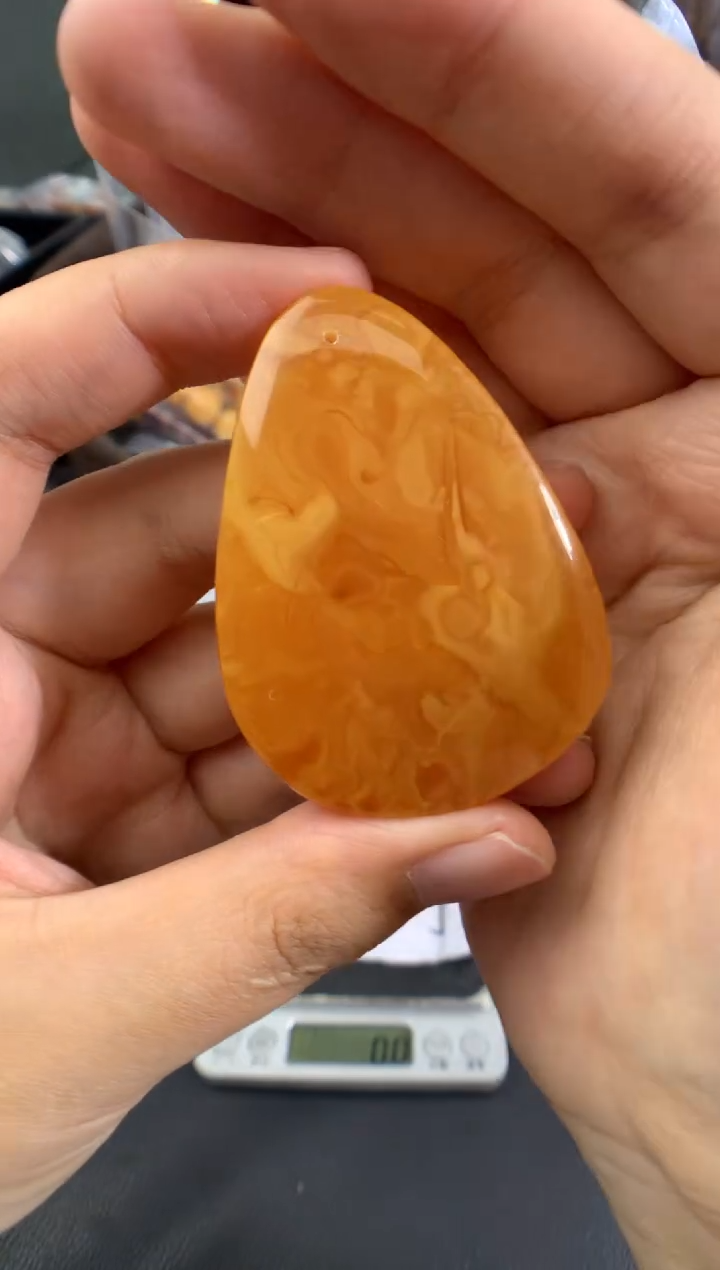 蜜蜡未镶嵌珠宝奇石1