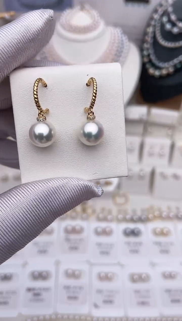 【闪购商品】海水珍珠耳饰18K金镶嵌特选天女耳圈8.5-9