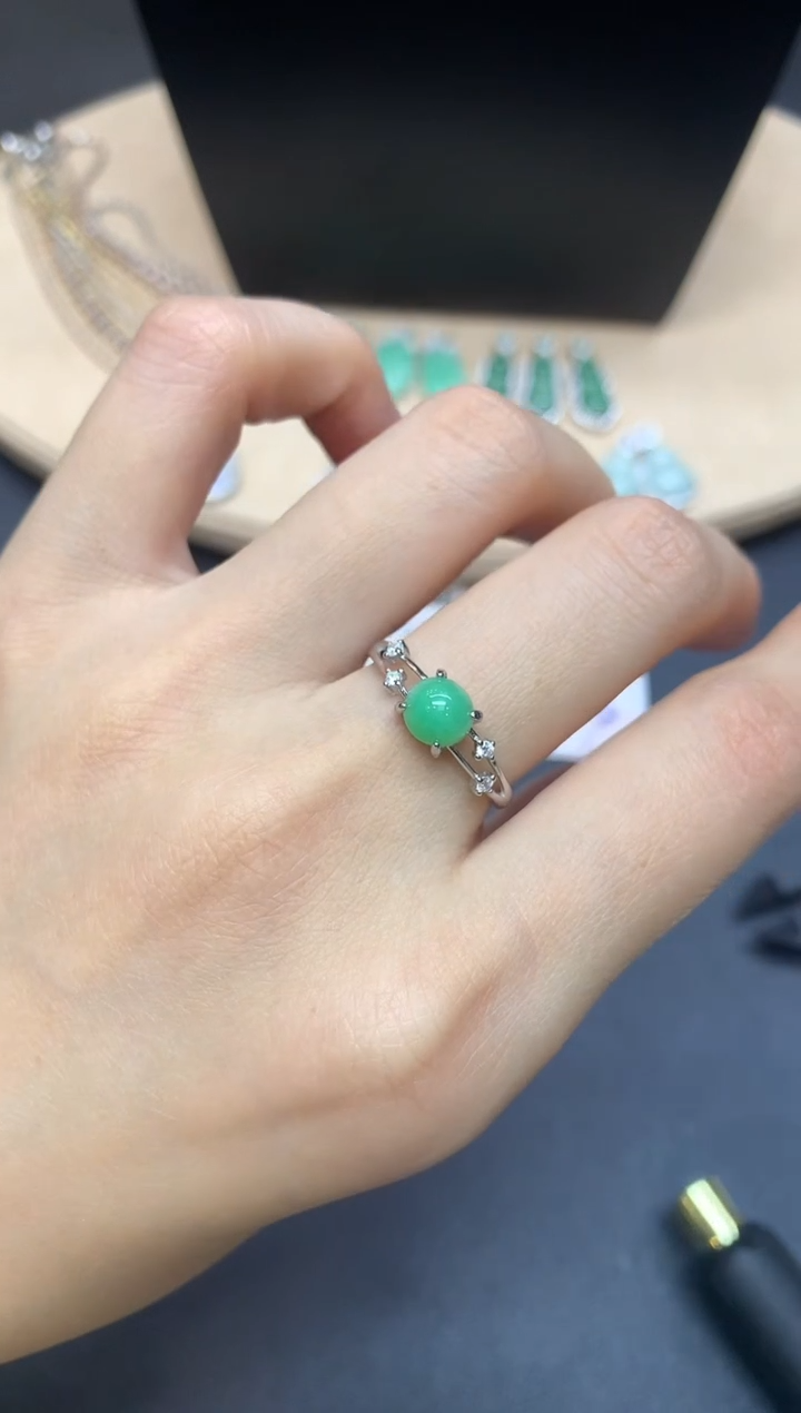 【闪购商品】翡翠戒指银S925镶嵌蛋面【多样性发其一】