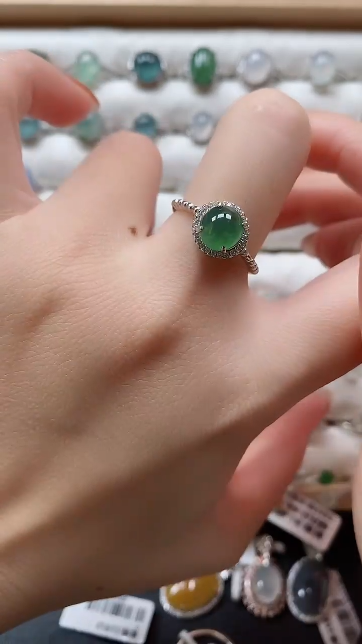 【闪购商品】翡翠戒指银S925镶嵌一物一证一礼盒