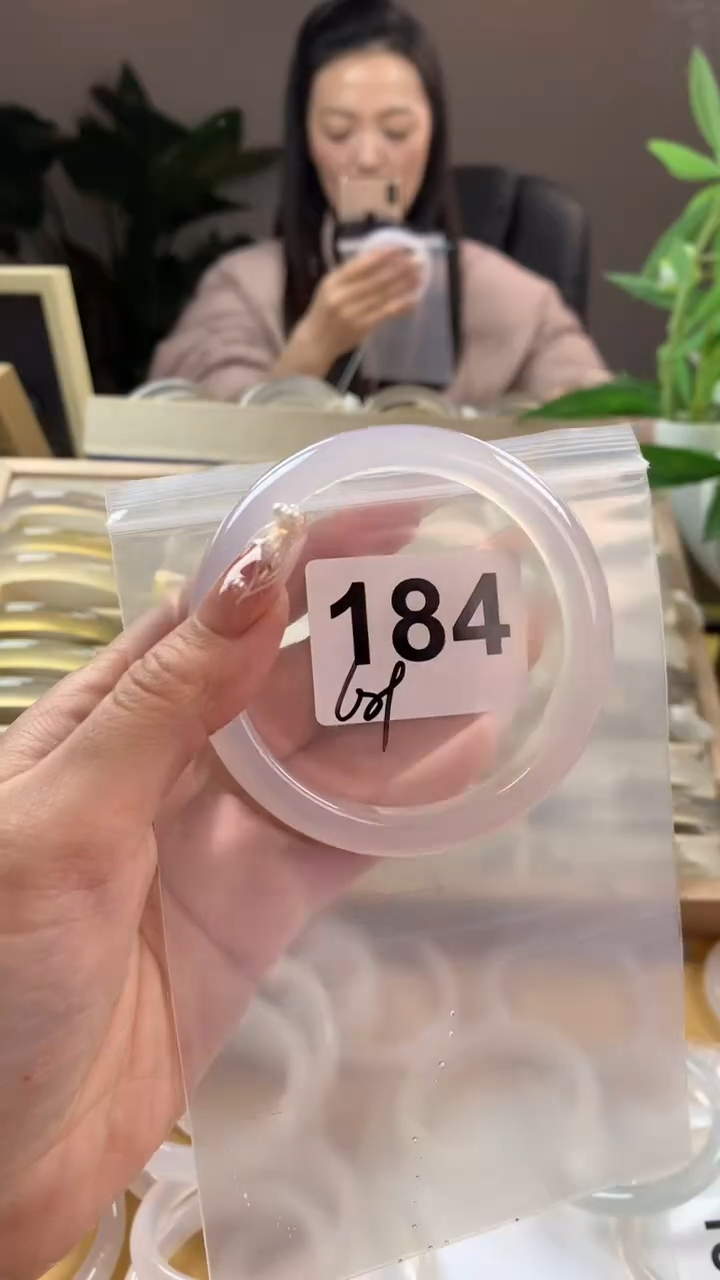 【闪购商品】玛瑙/玉髓手镯未镶嵌184