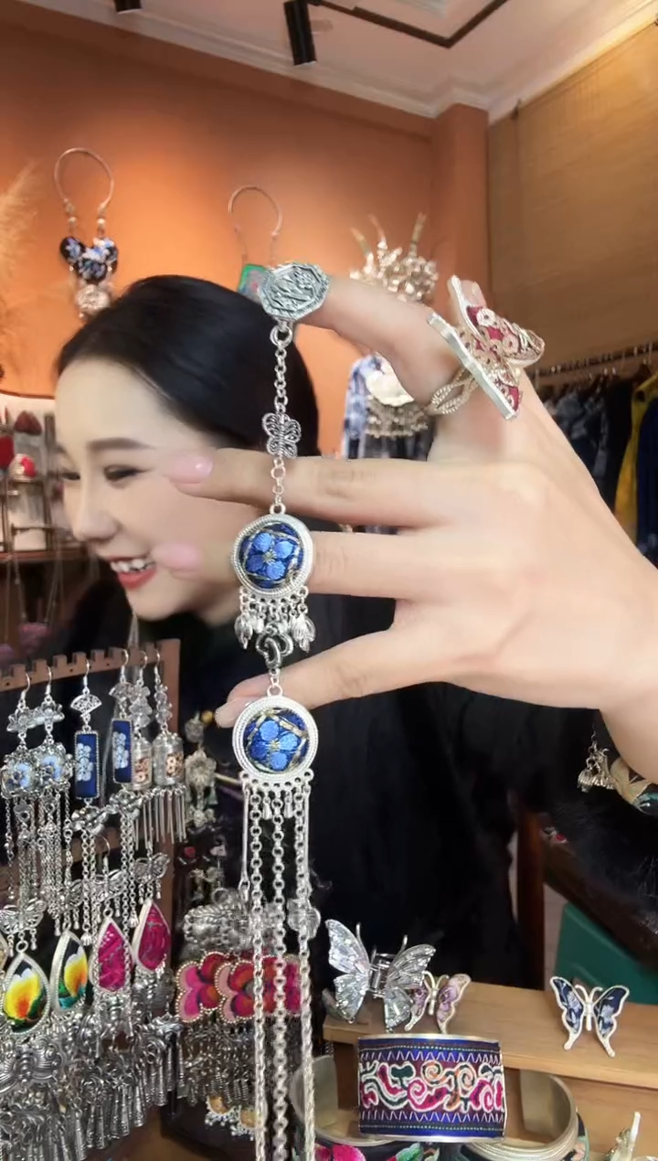 刺绣纯手工民族风压襟