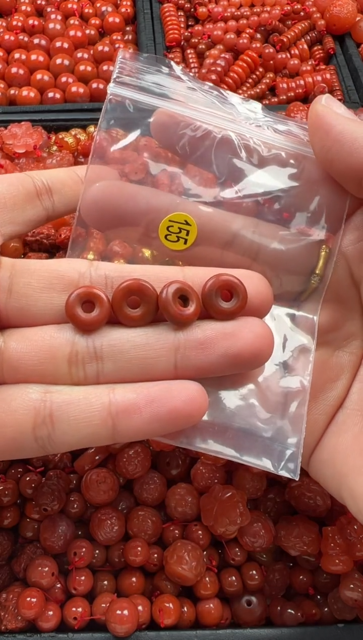 【闪购商品】南红玛瑙颈饰未镶嵌1