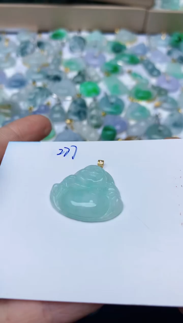 【闪购商品】翡翠颈饰18K金镶嵌天然翡翠A货  