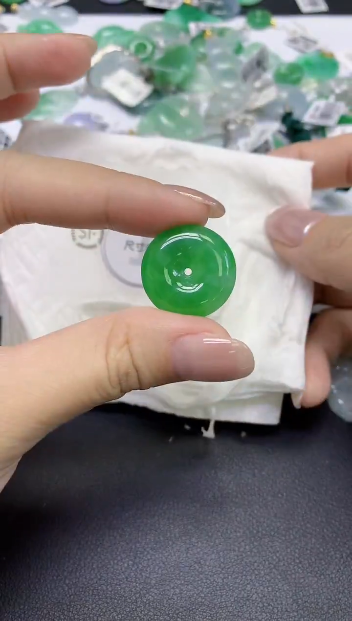 颈饰未镶嵌翡翠天然缅甸翡翠A货百元以上9元证书费自理