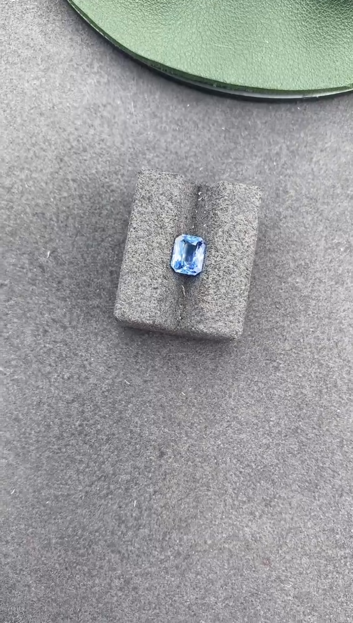 【闪购商品】蓝宝石裸石未镶嵌1.5ct 无烧蓝宝石