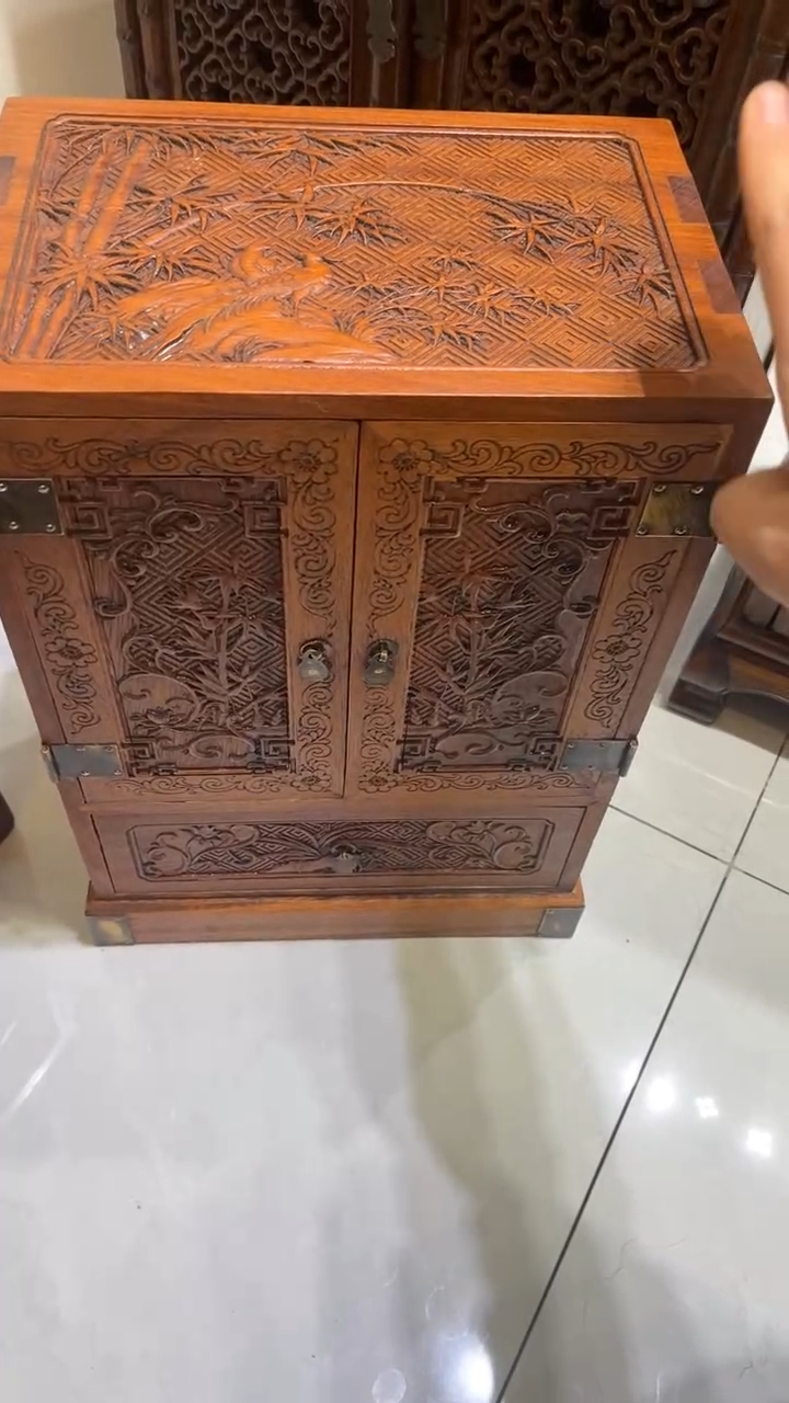 【闪购商品】木雕刻收纳柜收纳柜