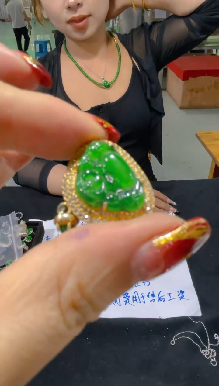 定制翡翠未镶嵌天然A货翡翠（多样性发货拍一件发件）