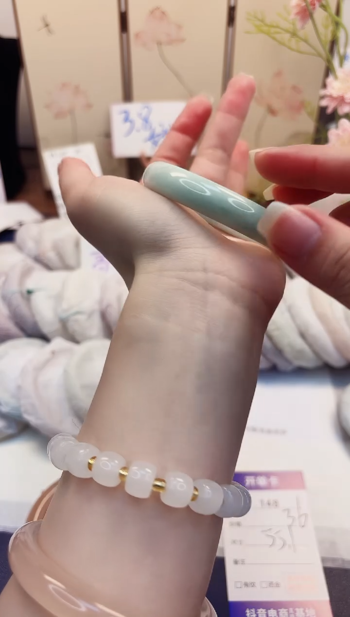 【闪购商品】石英质玉手镯未镶嵌148-翠玉-圈口55