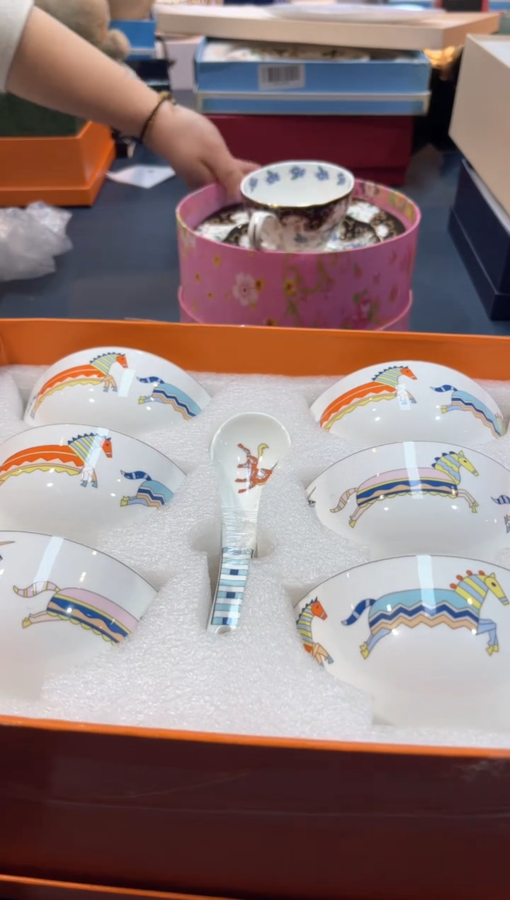 【闪购商品】碗B854全场正品，京东包邮