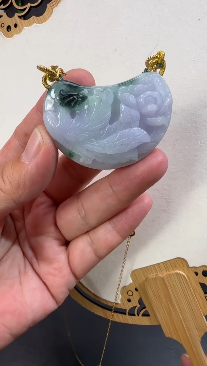 【闪购商品】翡翠颈饰未镶嵌牌子