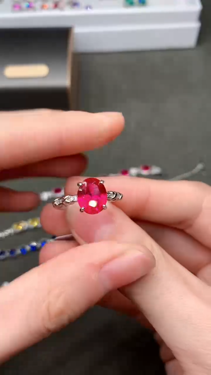 【闪购商品】红宝石戒指银S925镶嵌.........