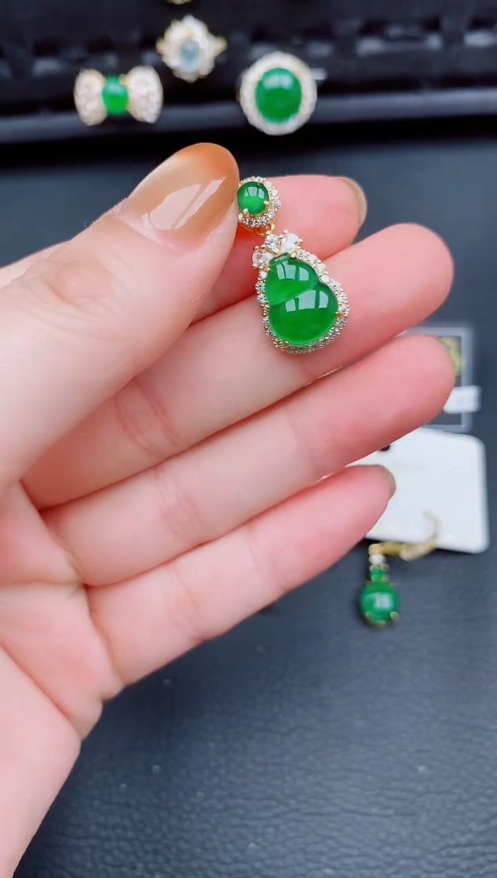 【闪购商品】翡翠颈饰银S925镶嵌天然a货翡翠345