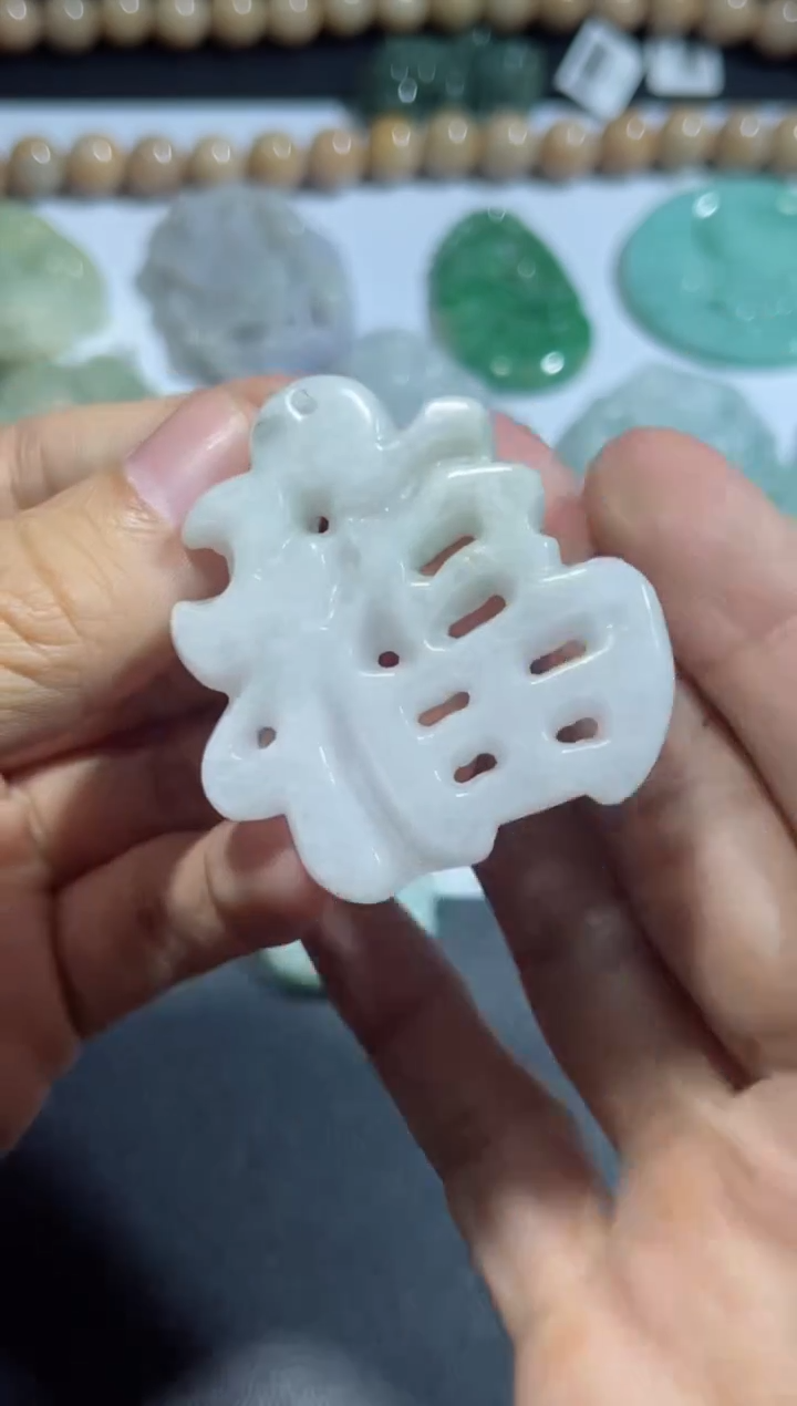 【闪购商品】翡翠颈饰未镶嵌00019944