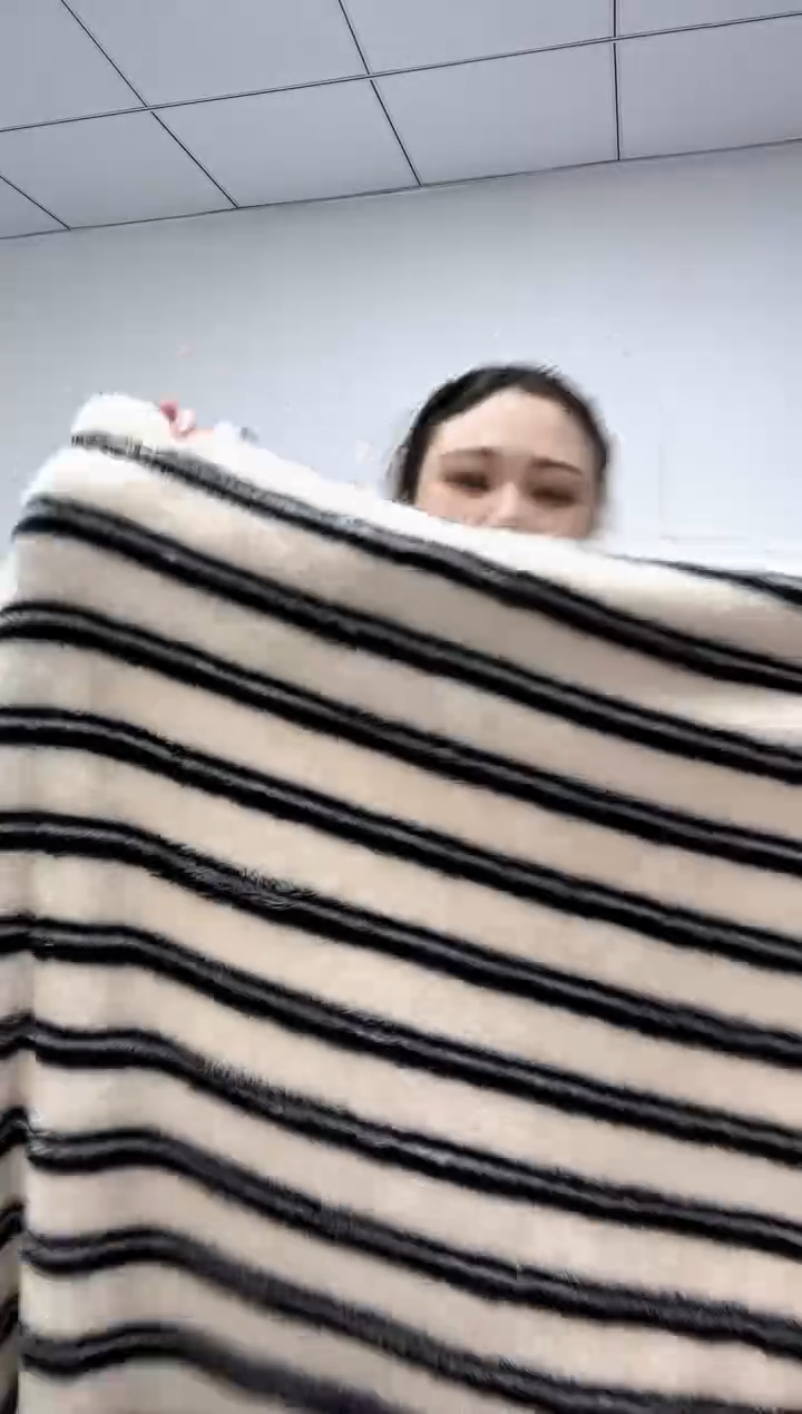 法兰绒2.8x1.8左右已主播介绍为准