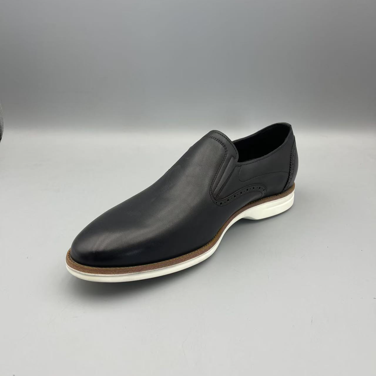 新款轻质厚底系带男士皮鞋休闲鞋C642