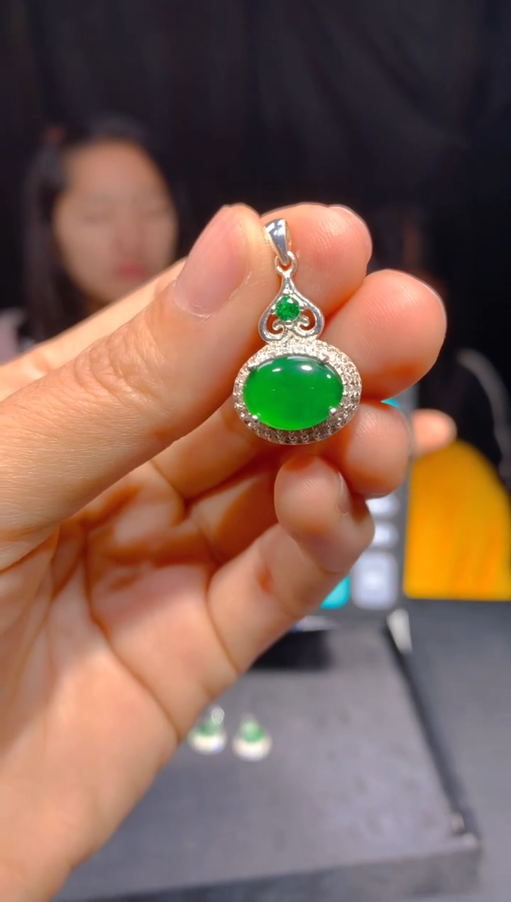 【闪购商品】定制翡翠未镶嵌61多样性发货（发其一）