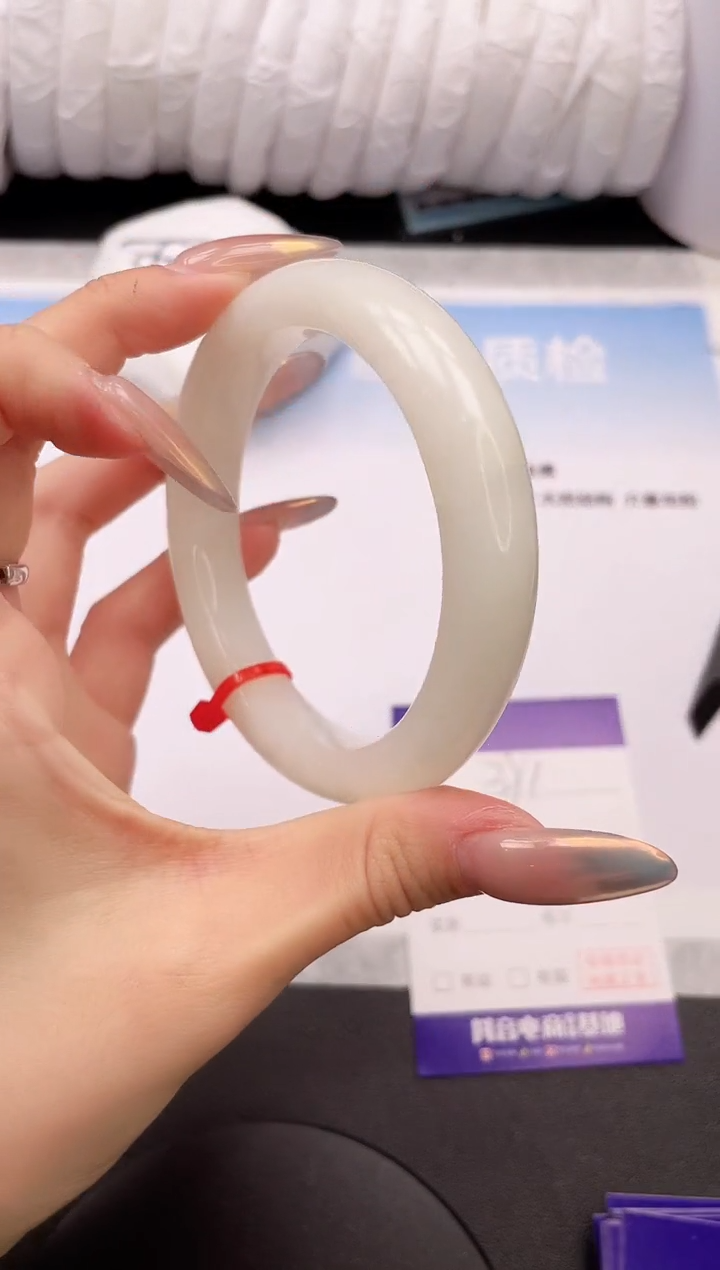 【闪购商品】和田玉手镯未镶嵌25K391-60