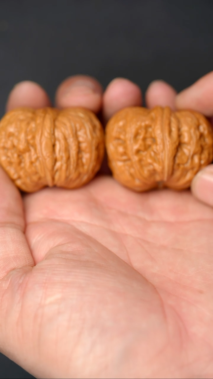 【闪购商品】文玩核桃把件精修打底平谷元宝42