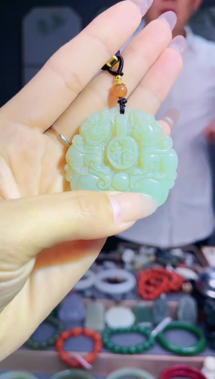 【闪购商品】和田玉颈饰未镶嵌AA多样性发货 拍一发一