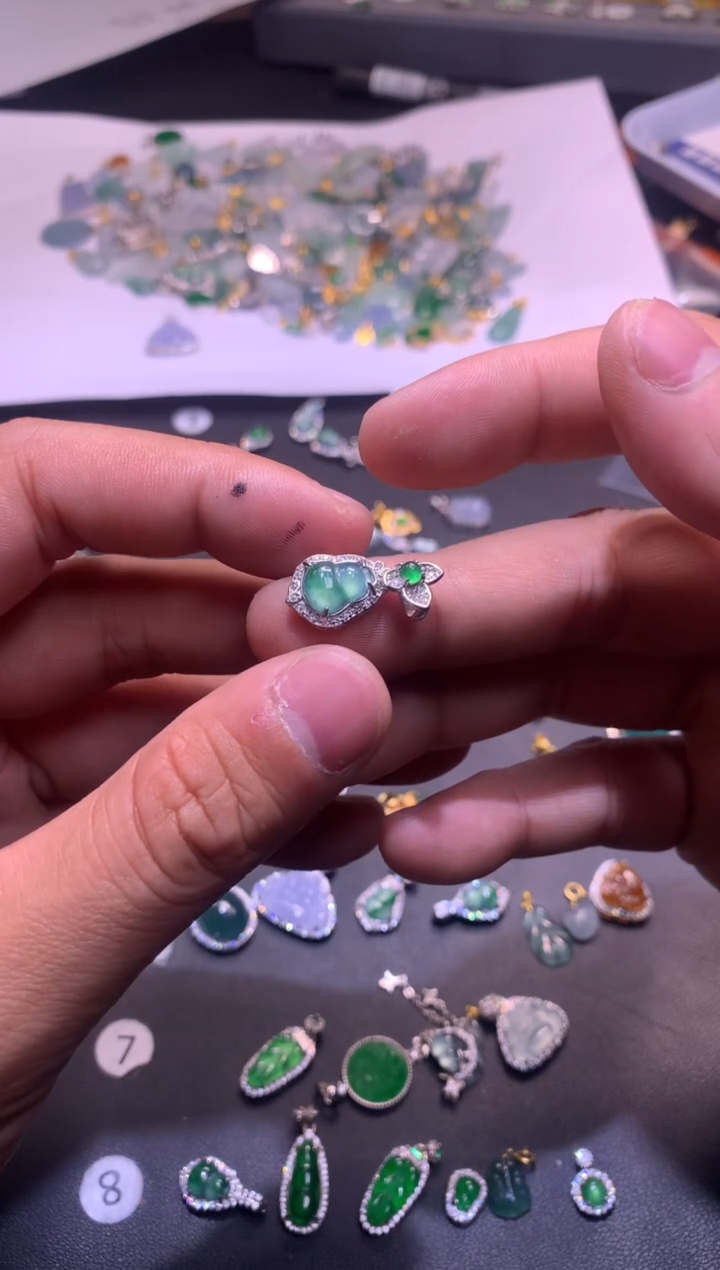 【闪购商品】翡翠吊坠(不含链)银S925镶嵌1