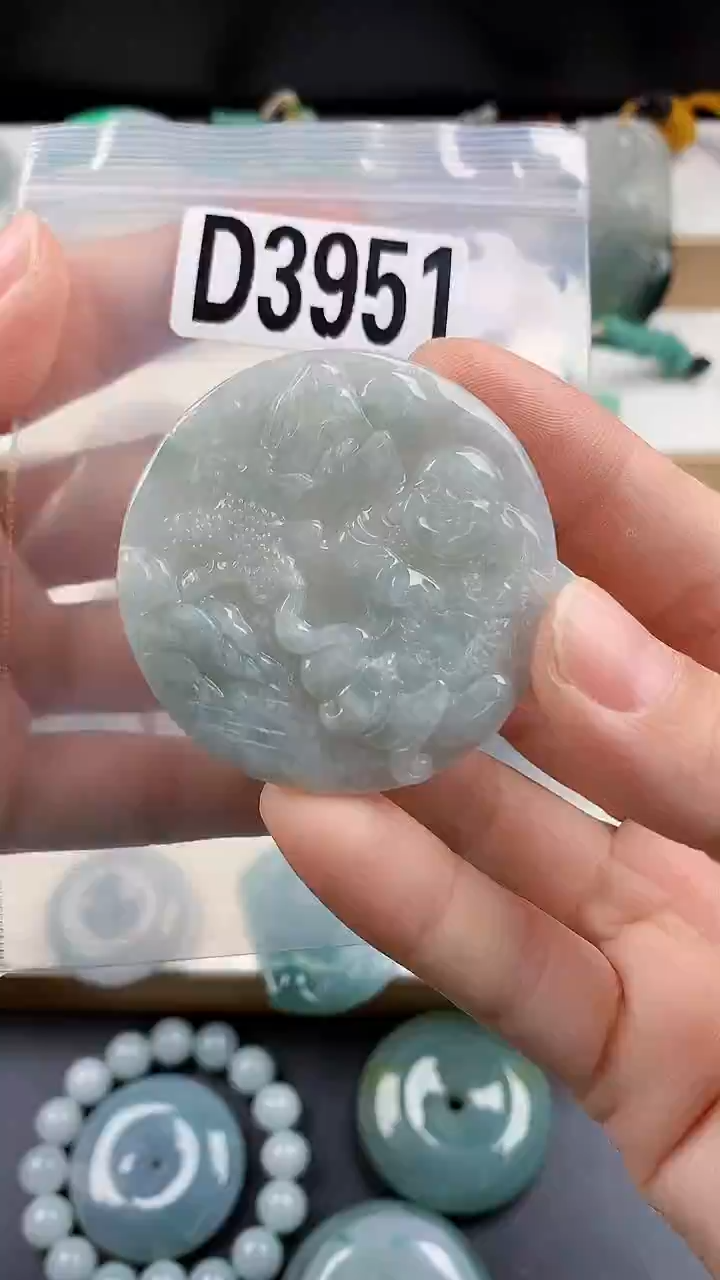 颈饰未镶嵌翡翠天然翡翠吊坠挂件