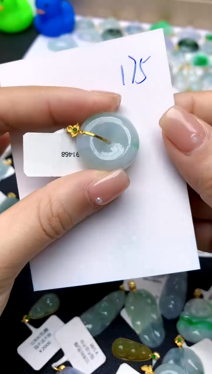 【闪购商品】翡翠颈饰18K金镶嵌175天然A货翡翠