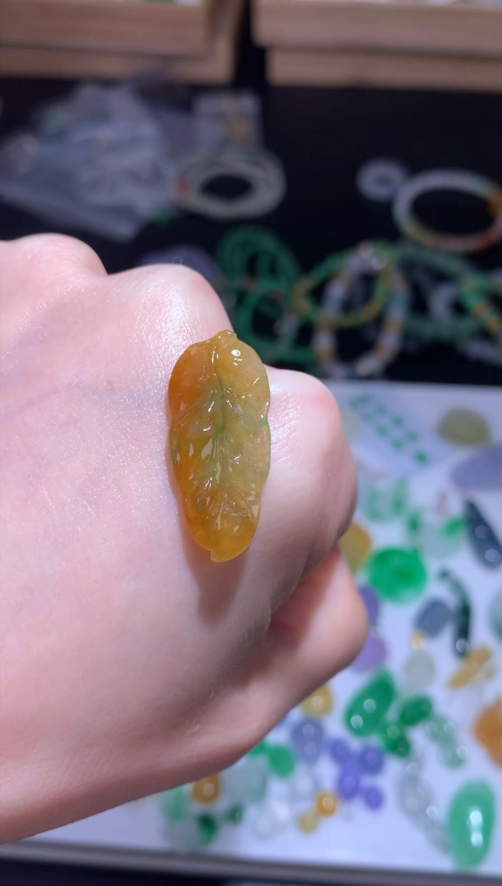 未镶嵌定制翡翠叶子