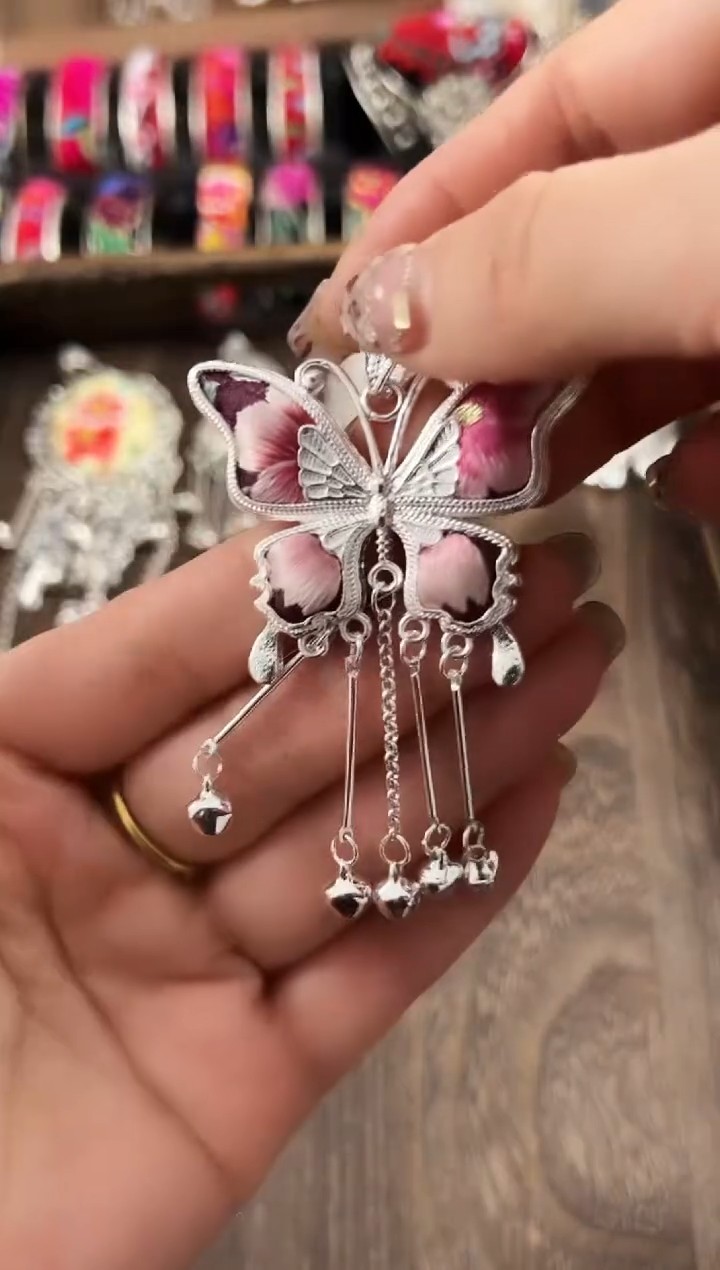 【闪购商品】织绣民族风老绣饰品024