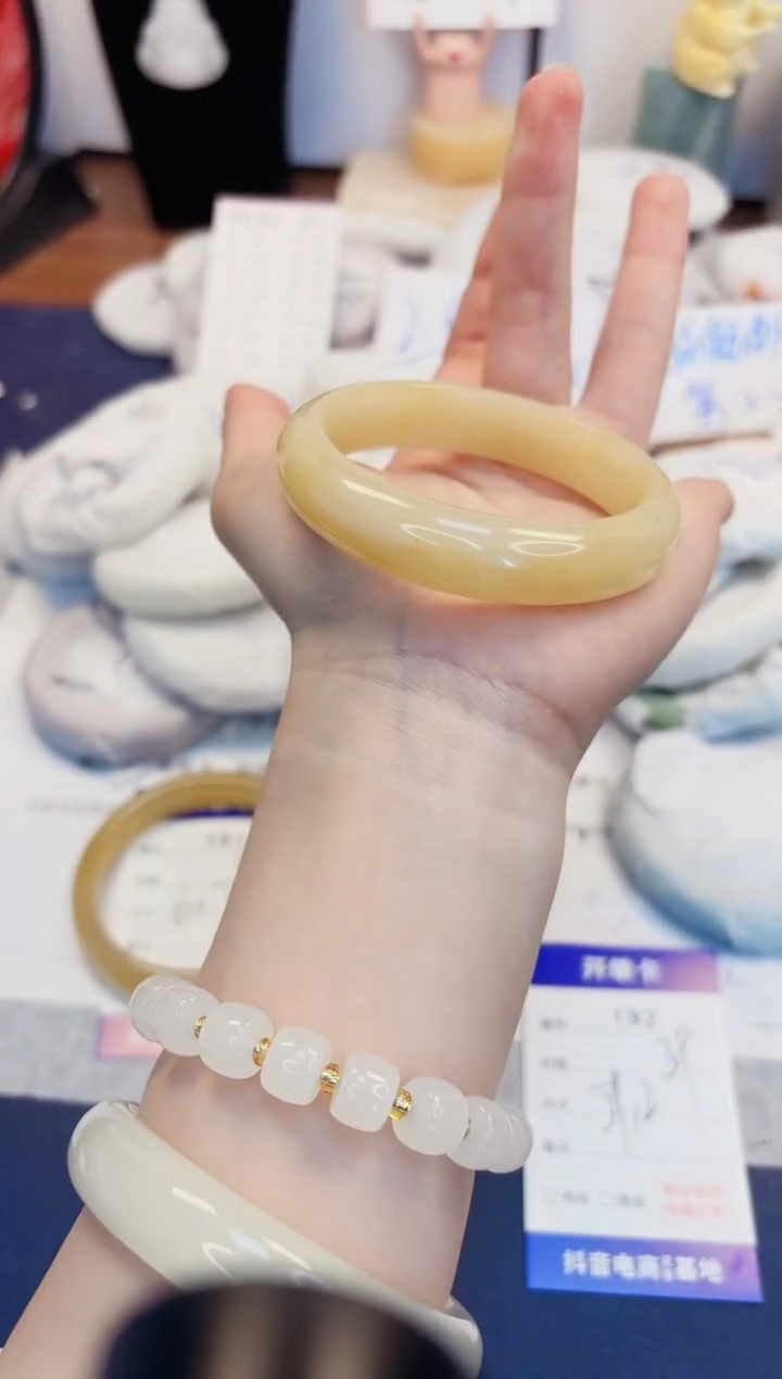 【闪购商品】石英质玉手镯未镶嵌192-财气镯-圈口59