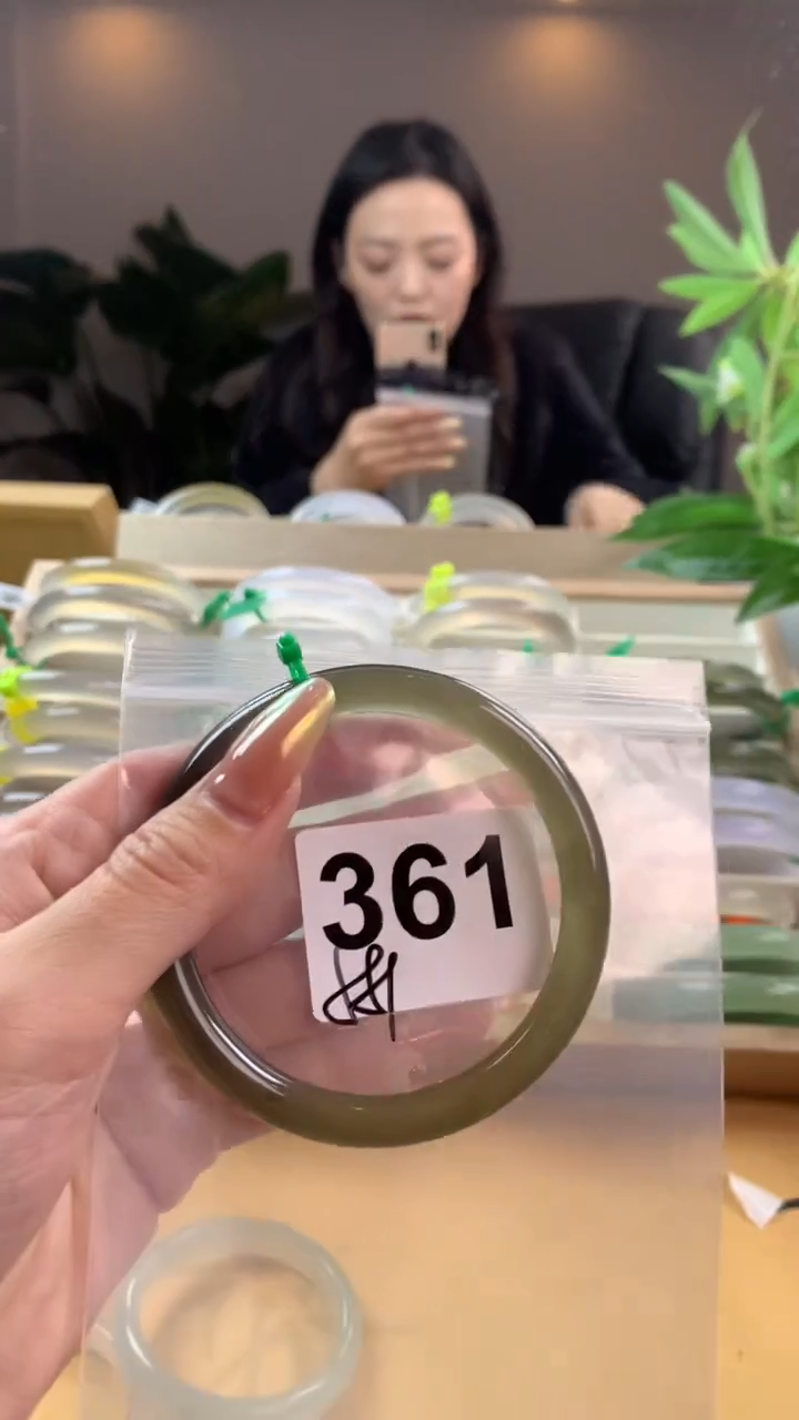 【闪购商品】玛瑙/玉髓手镯未镶嵌361