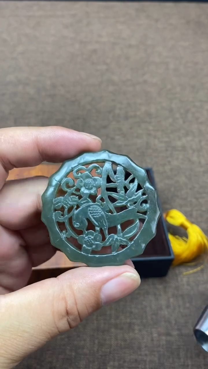 和田玉未镶嵌颈饰拍一发一