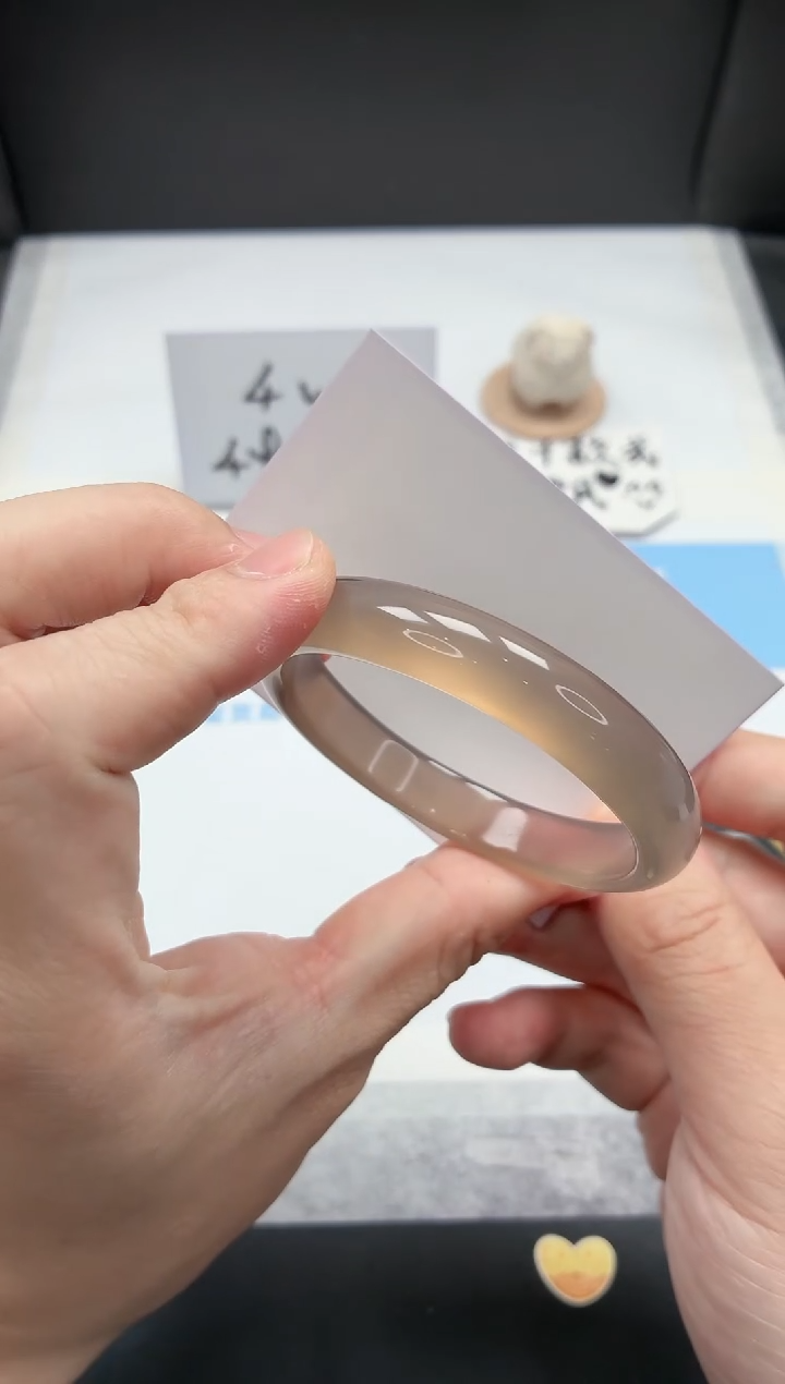 石英质玉手镯未镶嵌120/灰冰55.8