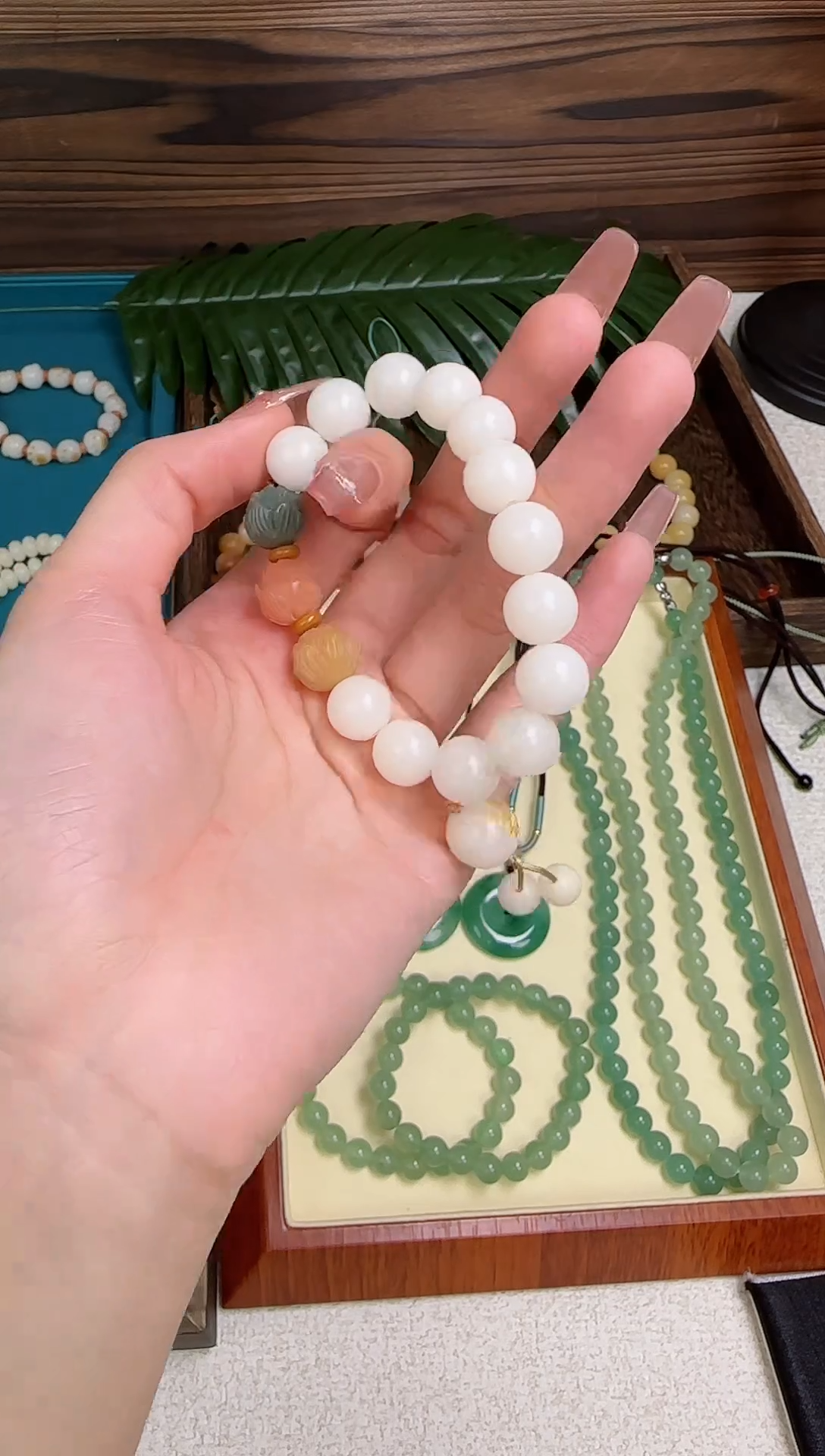 【闪购商品】白玉菩提手串莲花