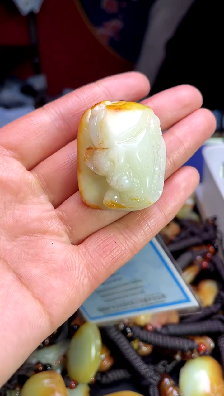 【闪购商品】和田玉颈饰未镶嵌1