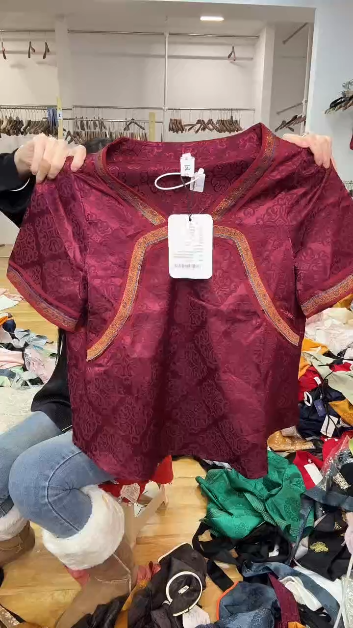 XL码      115-125斤  半袖