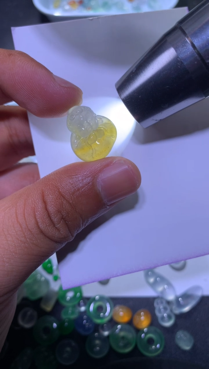 【闪购商品】翡翠颈饰未镶嵌宝宝佛