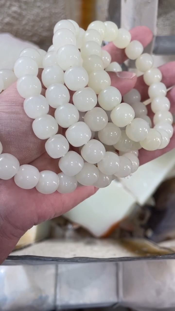 11mm×10mm左右老型珠串发一条