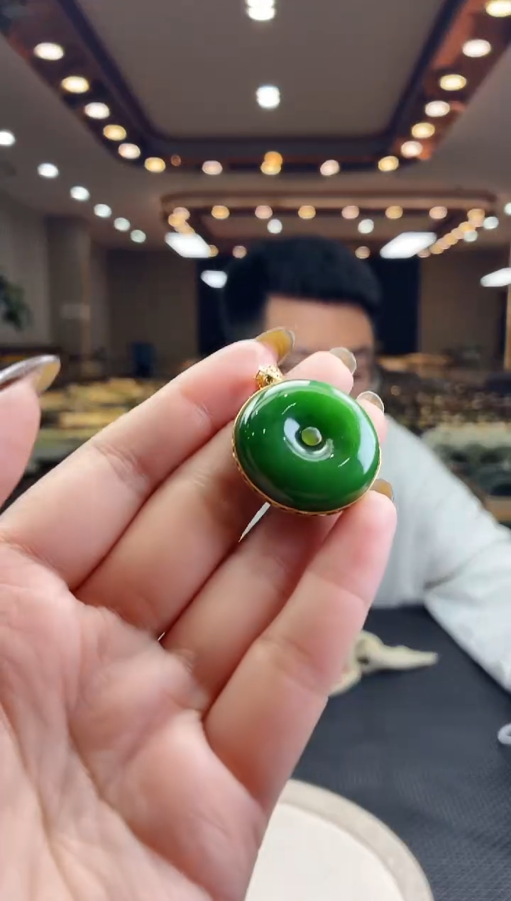 定制和田玉天然和田玉（拍一发一)