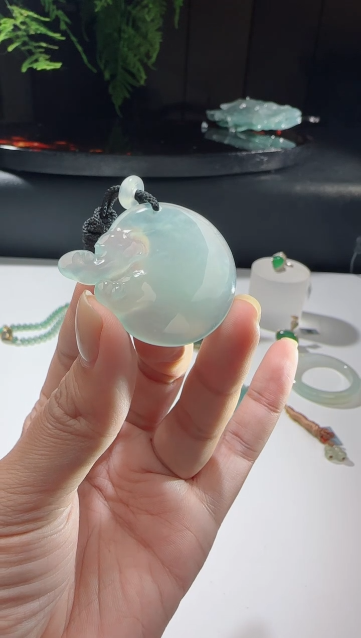 未镶嵌挂件翡翠洋 彩云追月