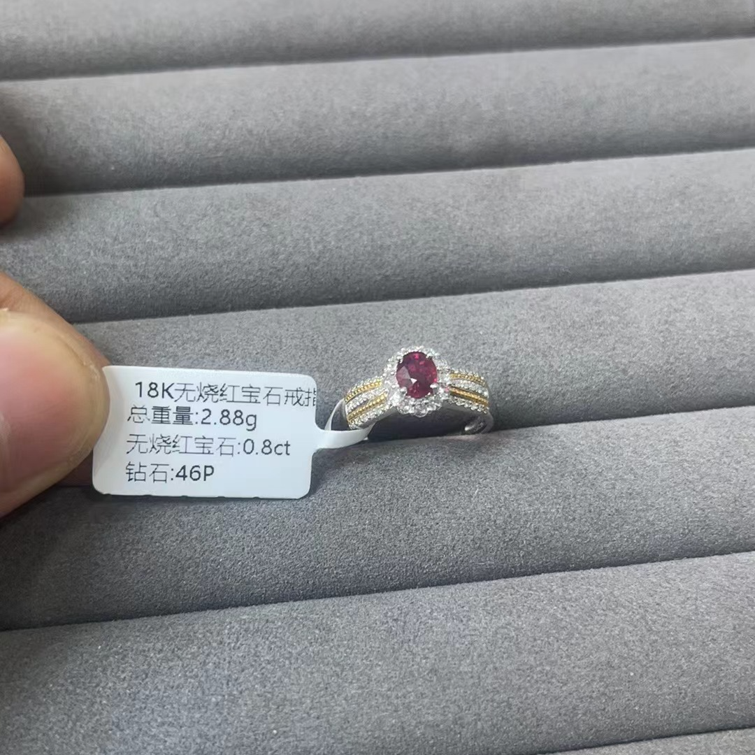 18K金无烧红宝石戒指-E24012