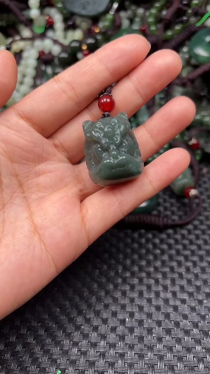 【闪购商品】和田玉未镶嵌颈饰1