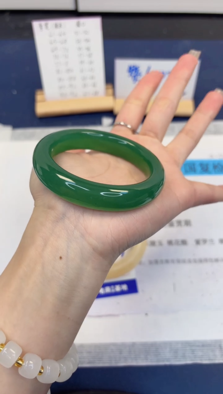 【闪购商品】石英质玉手镯未镶嵌110-东陵玉-圈口55