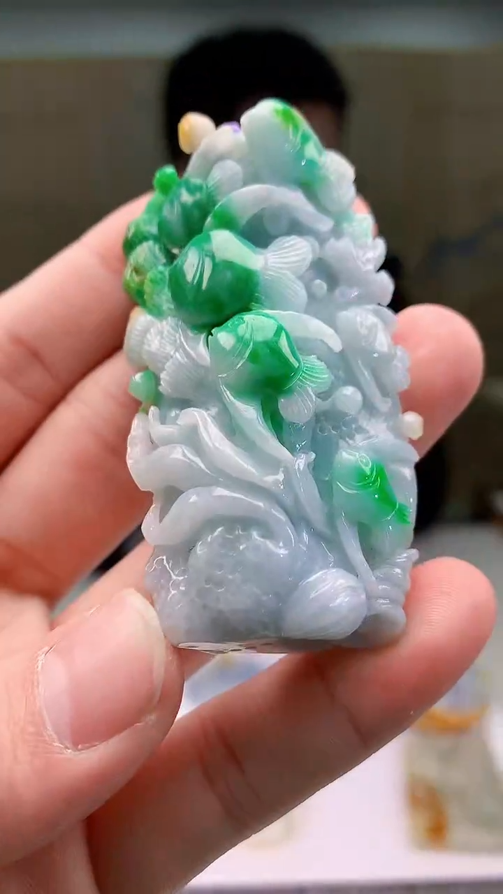 【闪购商品】定制翡翠未镶嵌5153bb-毛货挂件69