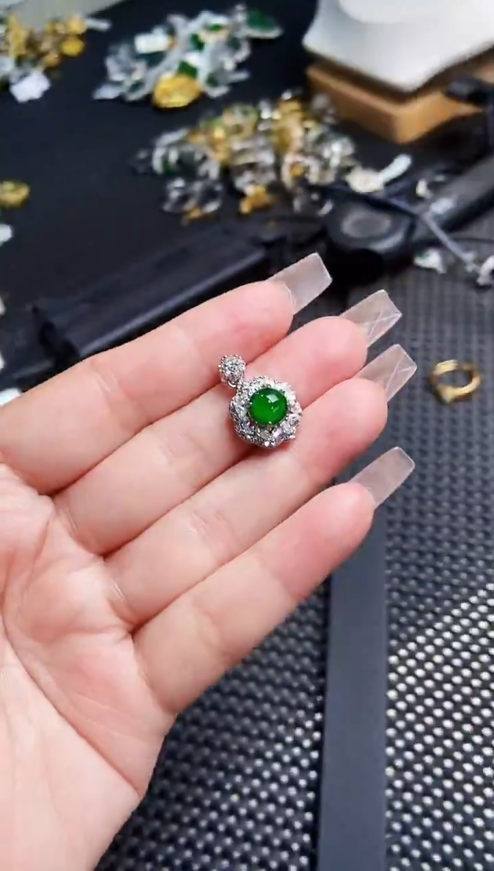 【闪购商品】翡翠吊坠(不含链)未镶嵌111111111